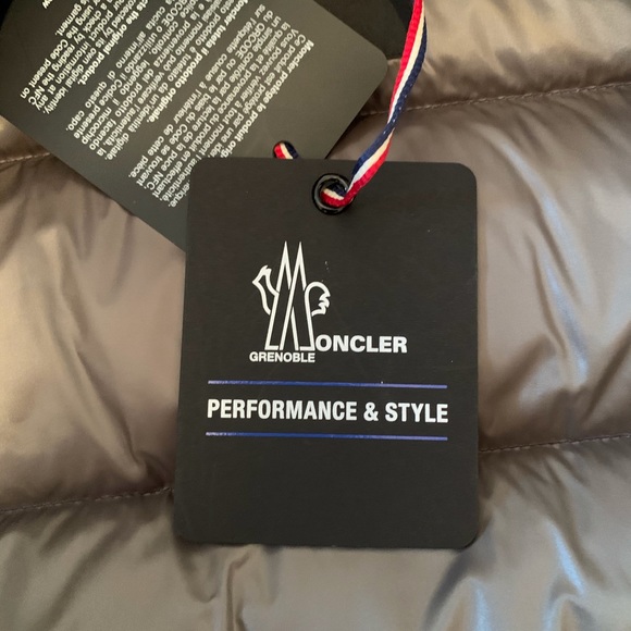 Moncler “Hintertux” Grenoble, exclusive color. - Picture 6 of 15